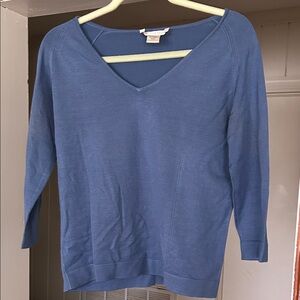 Doncaster Elegant Blue V-Neck Sweater
